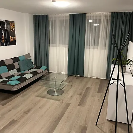 Stage4 Apartment *